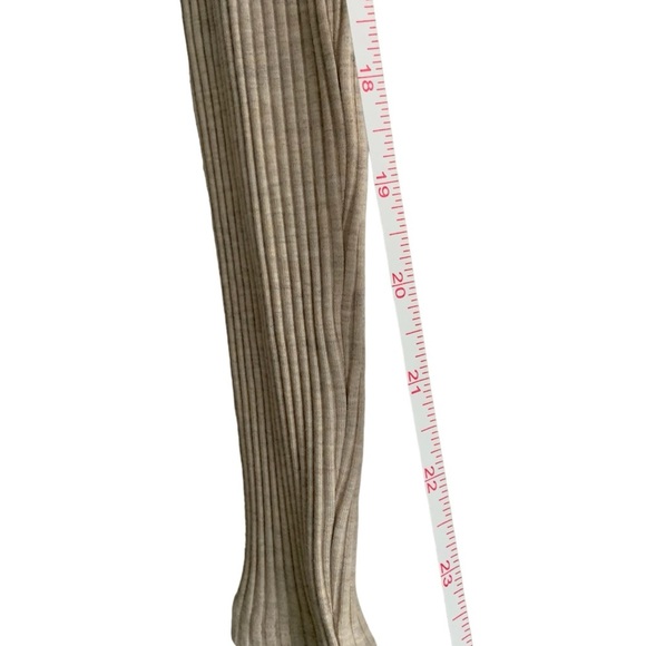 👋🏼RW&CO. XXS/TP Cream Beige long-sleeved v-neck sweater with buttons👋🏼 - Picture 7 of 9